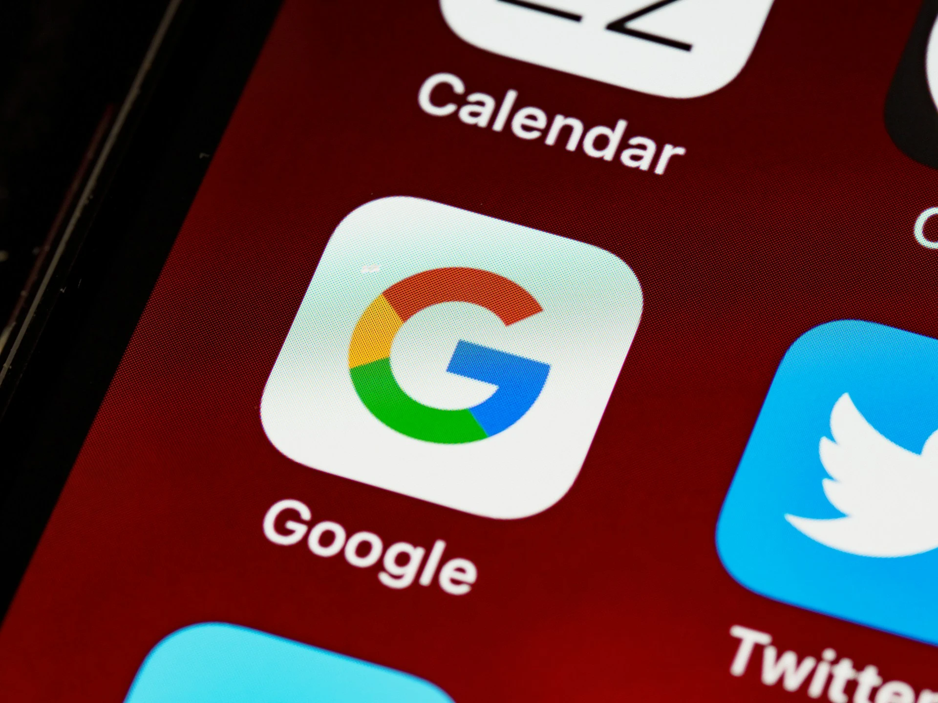 L’Autorità Antitrust Italiana Avvia un’Indagine su Google e Alphabet