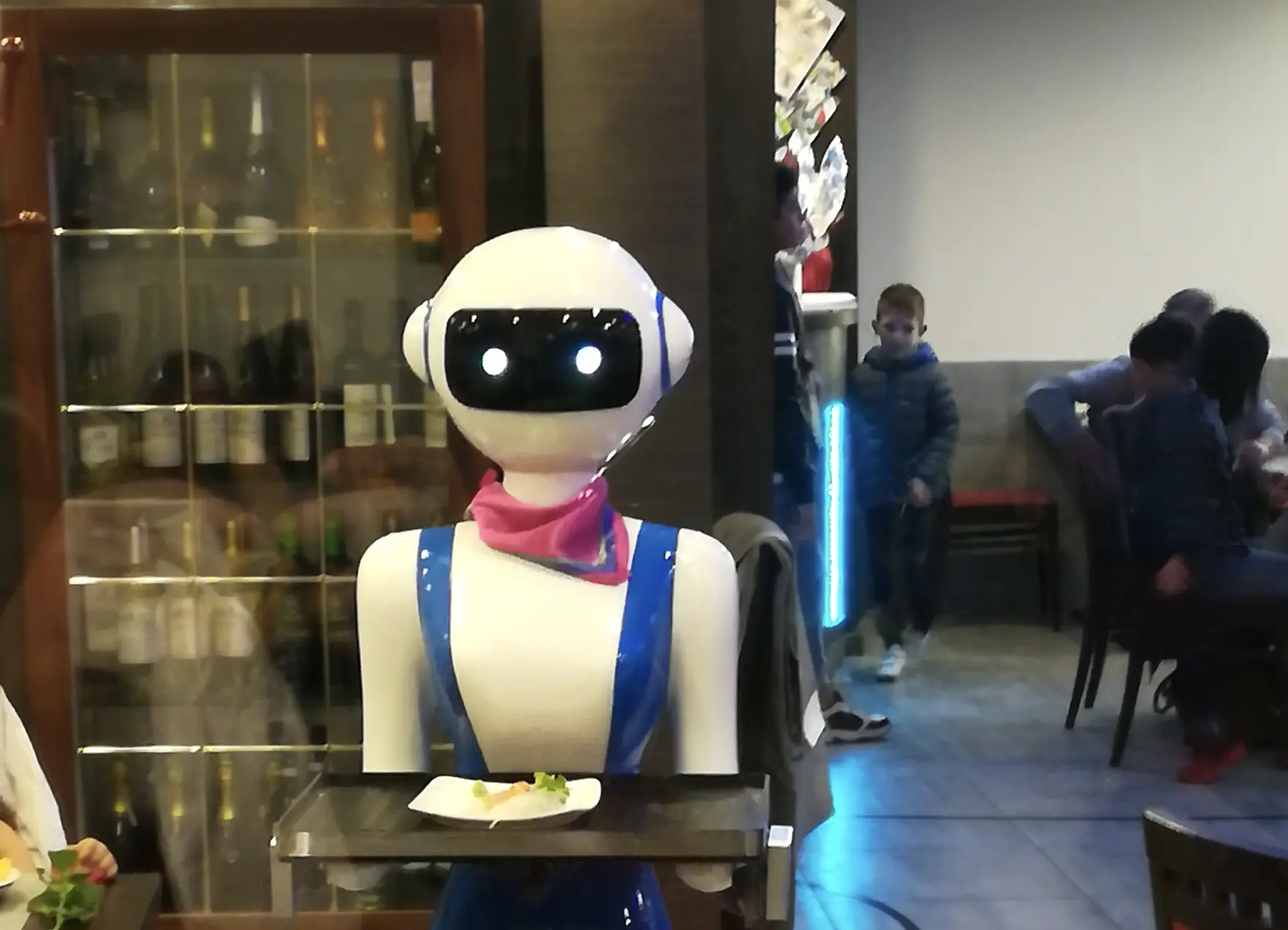 Camerieri Robot a Nairobi