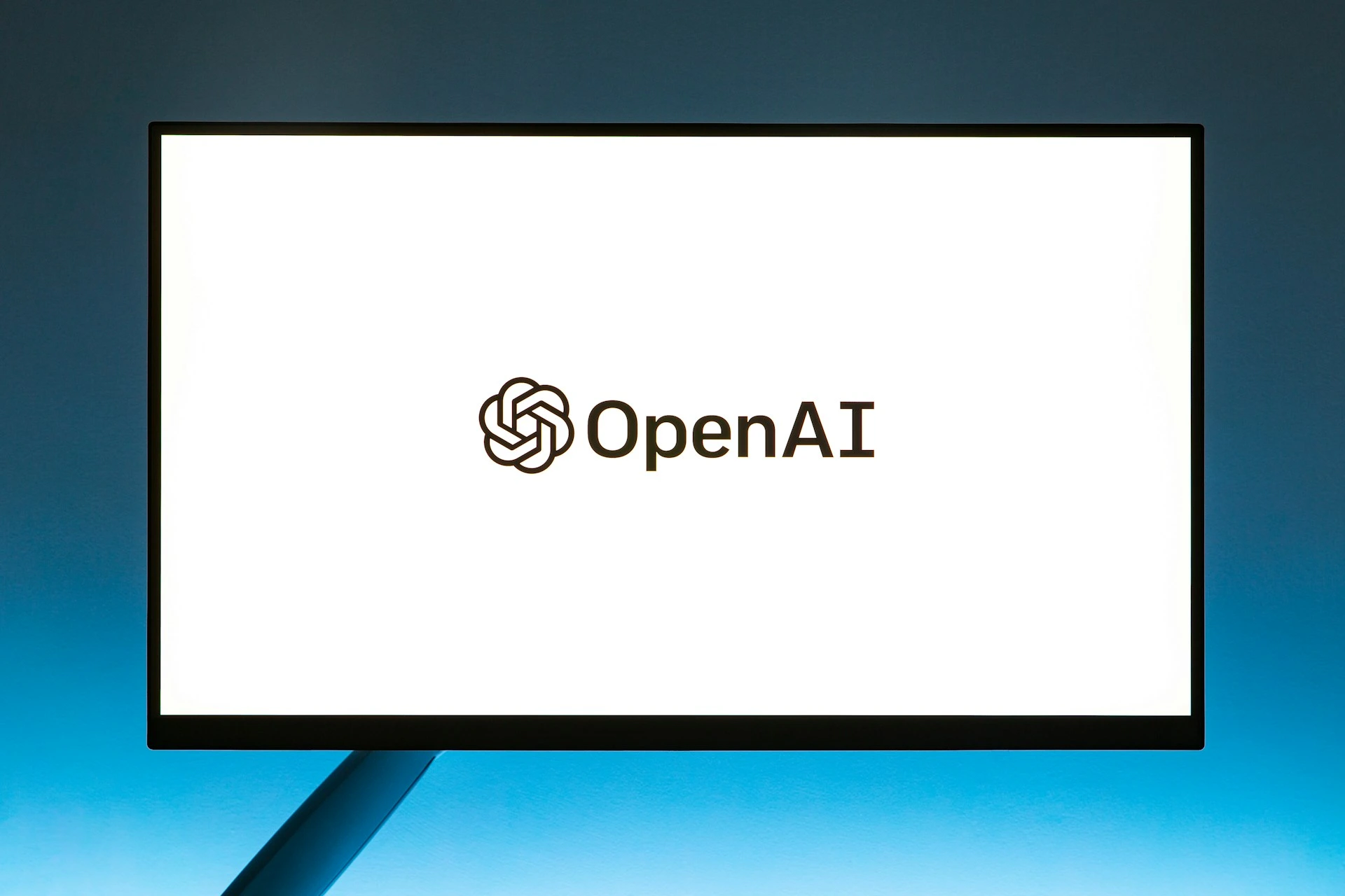 OpenAI lancia Interface Canvas per Progetti di Scrittura e Programmazione