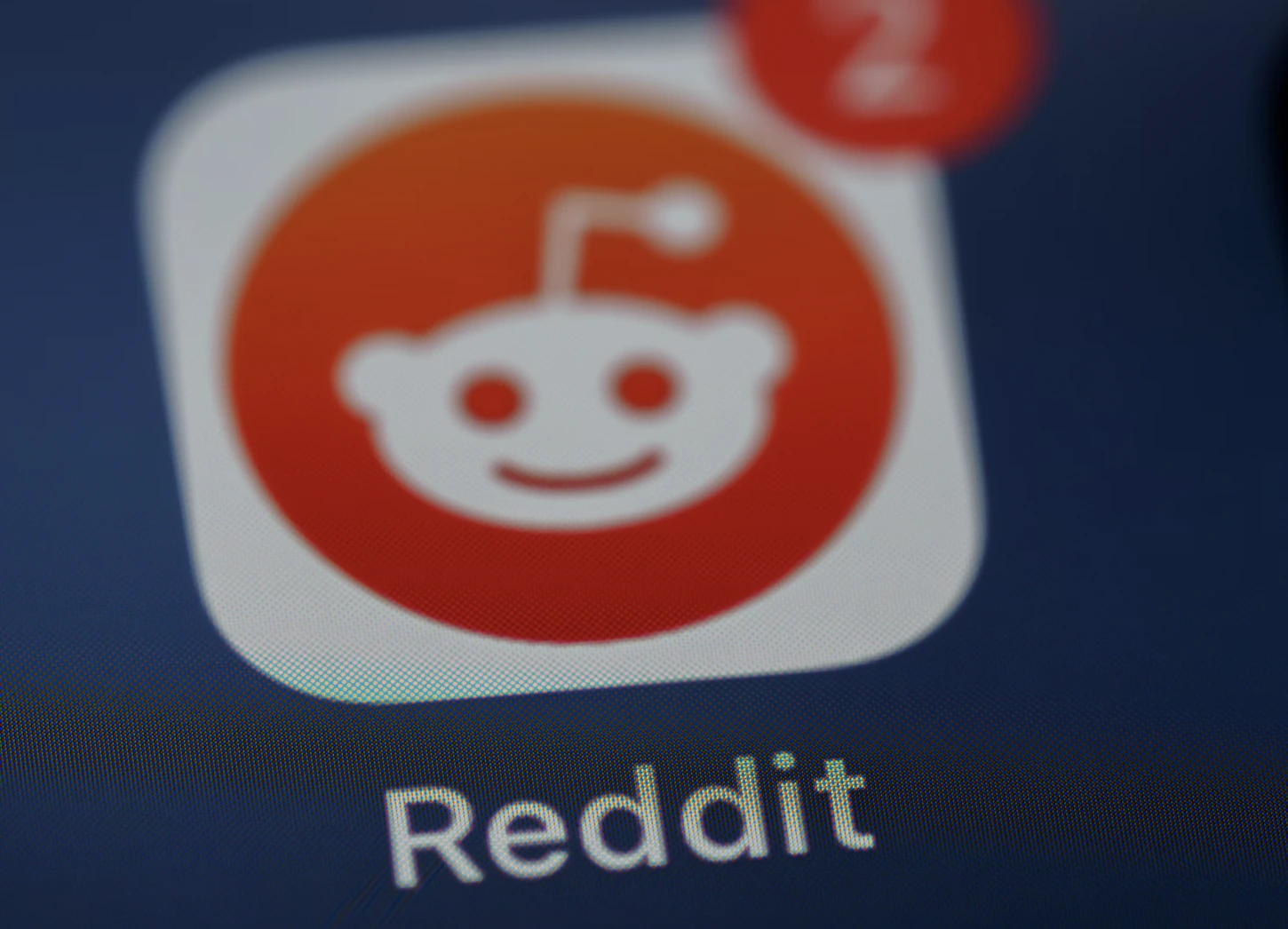 Reddit lancia “Reddit Answers” alimentato da intelligenza artificiale