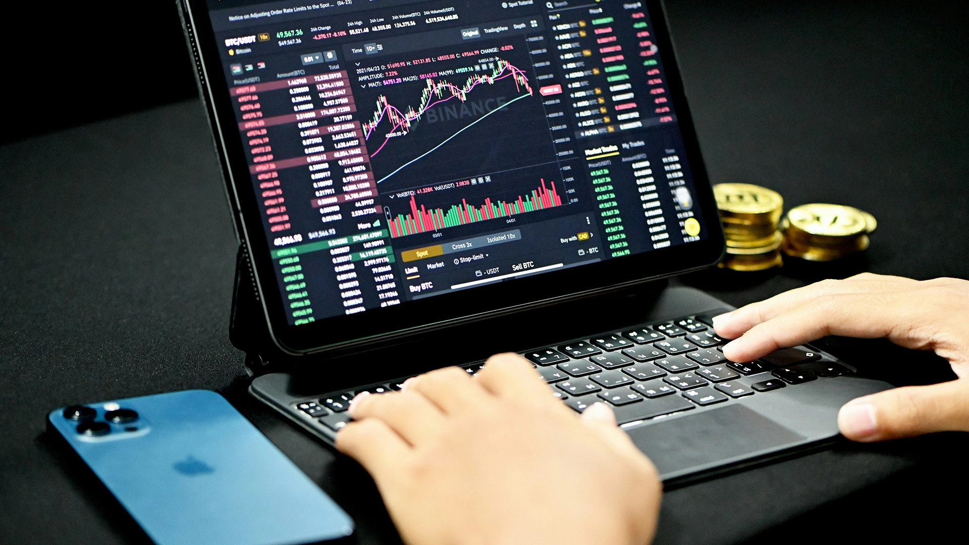 Utenti Crypto a Rischio Dopo che gli Hacker hanno Sfruttato le Librerie JavaScript NPM