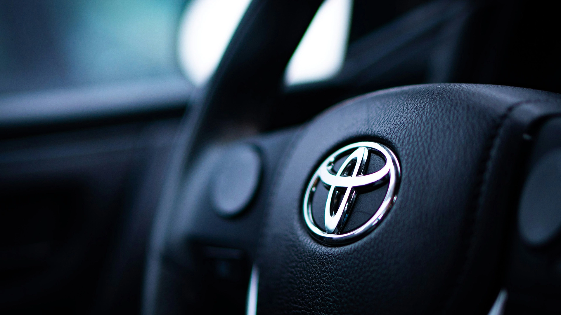 Toyota produrr&agrave; il suo primo veicolo completamente elettrico in Europa